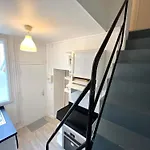 Center - Duplex - Close To Rer Apartment