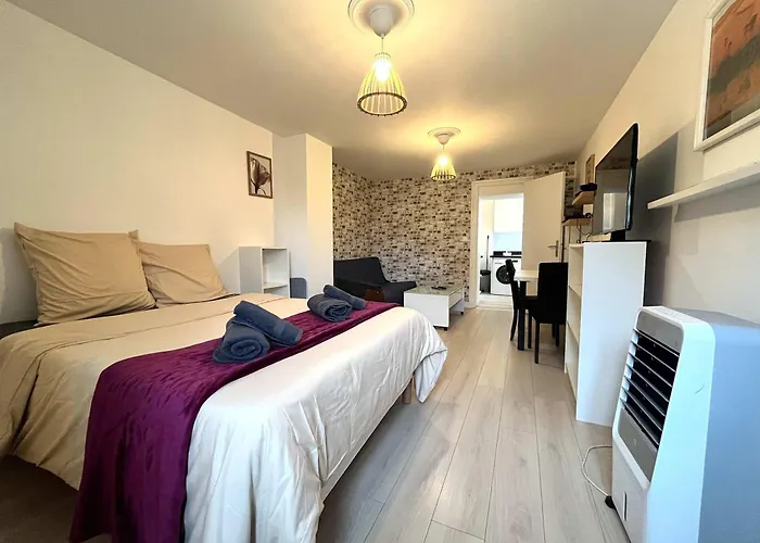 Center - Duplex - Close To Rer Appartement